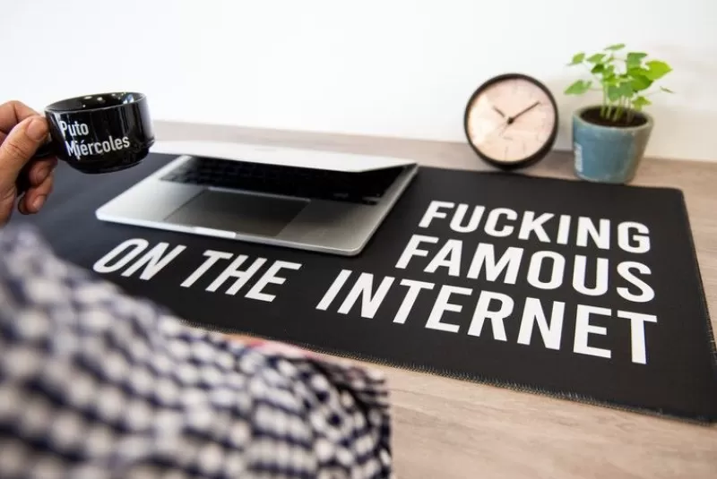 FISURA Tapis De Souris Xxl - Fucking Famous Online